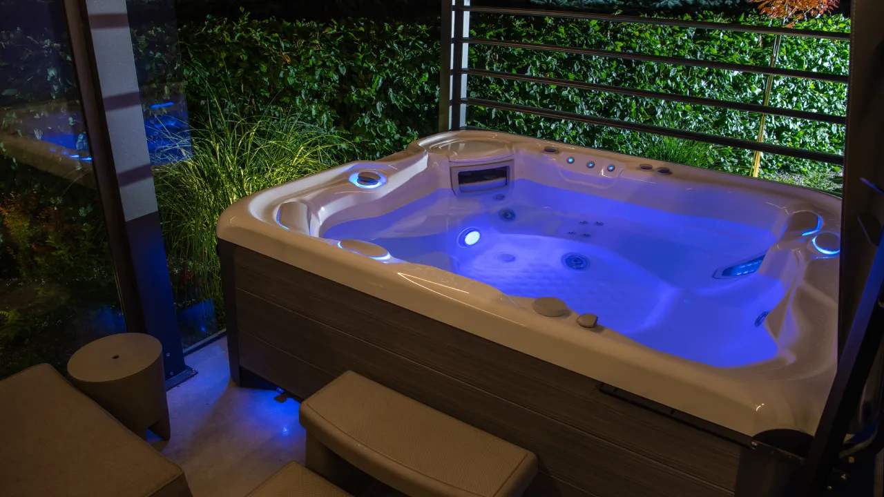 custom hot tubs